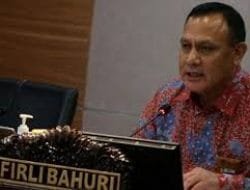 Beri Penghargaan ke Istri, Ketua KPK Firli Bahuri Dilaporkan ke Dewas