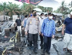 Bupati Asahan Bersama Forkopimda Serahkan Bantuan untuk Warga Terdampak Kebakaran