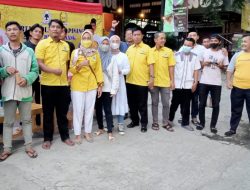 Ramadhan Berbagi, PK Partai Golkar Pinang Bagikan Takjil