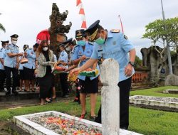 Peringati HBP ke-58, Kanwil Kemenkumham Bali Gelar Ziarah dan Upacara Tabur Bunga