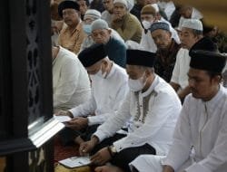 Bupati Asahan Shalat Idul Fitri di Masjid Agung H. Ahmad Bakrie Kisaran