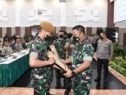 Gagalkan Aksi Begal, Dua Prajurit TNI Kodam Jaya Raih Penghargaan