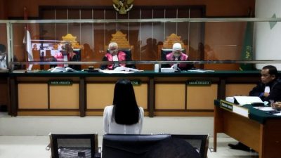 Sidang Kasus Mafia Tanah Artis Nirina Zubir Digelar Perdana di PN Jakbar