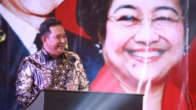 Dirjen Pol & PUM Kemendagri Hadiri Bimtek Fraksi PDIP