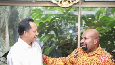 Theo Litaay Harap Masyarakat Papua Hormati Proses Hukum Lukas Enembe
