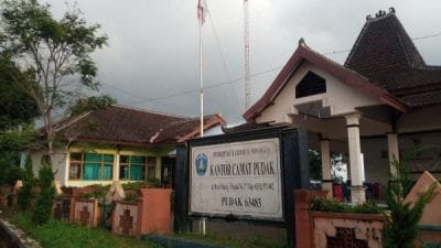 Kantor Camat Pudak