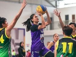 Dyah Lestari dan Kolega, Bertolak ke Singapura