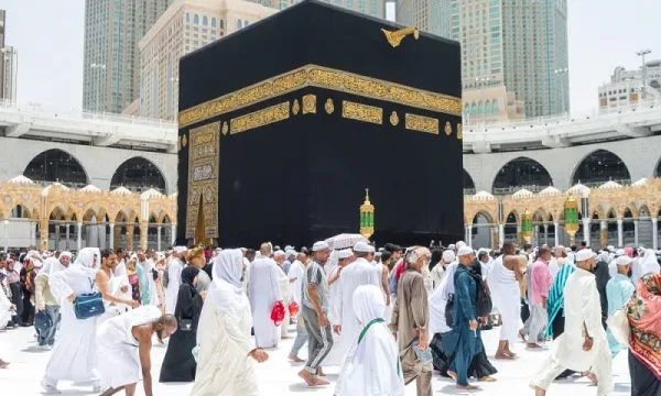 Matahari Tepat di Atas Ka’bah pada Hari Arafah, Ini Penjelasannya