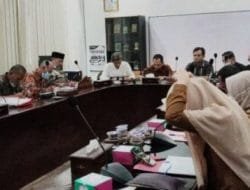DPRD Hearing dengan LPM se-Kelurahan Kota Metro