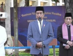 Jokowi Shalat Idul Adha di Masjid Istiqlal, Serahkan Hewan Kurban Sapi Jenis Simental