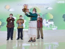 Wamen KLHK Serahkan Penghargaan Kalpataru dan Nirwasita Tantra