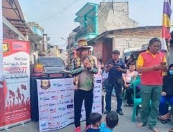 Dihibur Komedian Pak Tarno,  Media Mitrapol Salurkan Paket Sembako untuk Masyarakat Tegal Alur