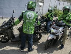 Tarif Ojek Online Naik, Pekerja di Jakarta Beralih ke Transjakarta dan MRT