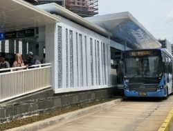 Transjakarta Mulai Beroperasi 24 Jam di 13 Koridor