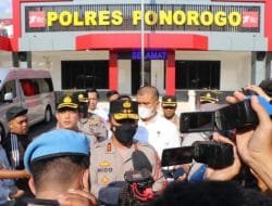 Kasus Tewasnya Santri Gontor, Kapolda Jatim dan Menteri PPPA Kunjungi Polres Ponorogo