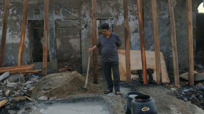 Penasehat Media Sudut Pandang Salurkan Bantuan untuk Warga Terdampak Kebakaran di Kp Pulo Kambing