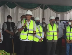 Sandiaga S Uno Letakkan Batu Pertama Pembangunan Masjid “Rihlatul Jannah” Kemenparekraf
