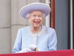 Kerajaan Inggris Berduka, Ratu Elizabeth II Meninggal Dunia dalam Usia 96 Tahun