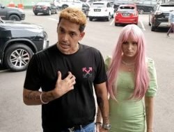 Istri Dihina, Robby Shine Laporkan Billy Syahputra ke Polisi
