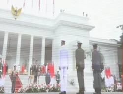 Presiden Jokowi Pimpin Perayaan HUT ke-77 TNI di Istana Merdeka
