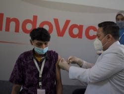 Perdana, Bio Farma Gunakan Vaksin IndoVac ke Warga Belum Divaksin