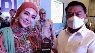Bella Shofie Raih Penghargaan Bussiness Woman of the Year IFBC 2022