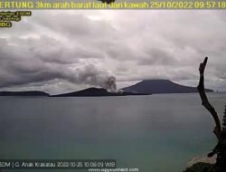 PVMBG: Gunung Anak Krakatau Meletus Selama Dua Menit