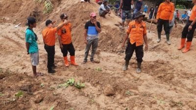 Empat Warga Korban Longsor di Agam Ditemukan