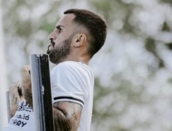 Brwa Nouri Abadikan Pahlawan Bangsa Lewat Tato