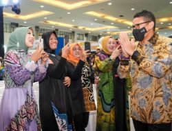 Menparekraf Pamerkan Produk Ekonomi Kreatif Halal di G20 Bali