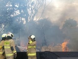 Pemkot Jakbar Bantu Dokumen Kependudukan Korban Kebakaran