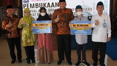 Arundaya dan Naswah Dapat Penghargaan dari Wali Kota