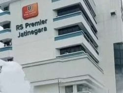 Warga Panik Asap Putih Tebal Keluar dari Gedung RS Priemer Jatinegara