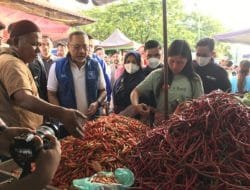 Kunjungi Pasar Tos 3000 Batam, Mendag Ungkap Harga Cabai hingga Tempe