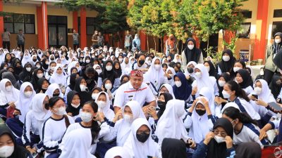 Tri Adhianto Berikan Materi Wawasan Kebangsaan di SMAN 18 Kota Bekasi