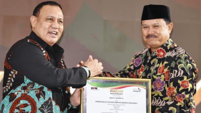 Wali Kota Madiun Raih Penghargaan SPI 2022 Terbaik Nasional Kategori Pemerintah Kota