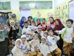 Bunda Paud Menyapa, Wiwiek Hargono Tri Adhianto Bagikan Gizi Tambahan