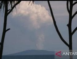 Gunung Anak Krakatau Meletus Lagi