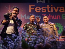 Pimpinan Tiga Pilar Larut dalam Kegembiraan Festival Malam Tahun Baru di Bundaran HI
