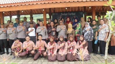 Kapolres Tampung Curhatan Guru dan Siswa SMAN 2 Trenggalek