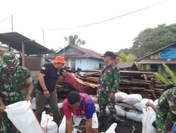 BPBD-TNI Bangun Tanggul Darurat Atasi Banjir Rob di Halmahera Utara