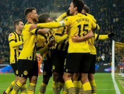 Borussia Dortmund Kalahkan Augsburg 4-3