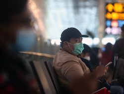 Pakar Anjurkan Indonesia Ikuti Aturan Terbaru WHO Soal Penggunaan Masker