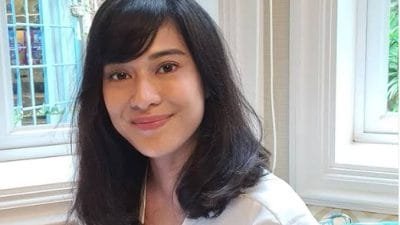 Dian Sastro Klarifikasi Tentang Tolak Foto Bareng Fans