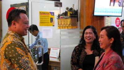 Kadiv Keimigrasian Tinjau Layanan Paspor di MPP Denpasar dan Badung