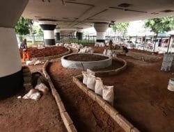 Wih! Lurah Bali Mester Sulap Kolong Flyover Kampung Melayu Jadi Taman Interaktif