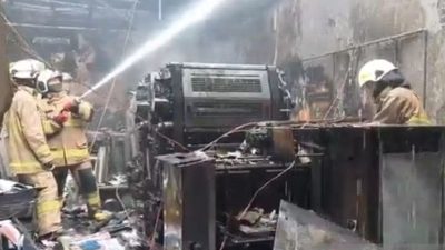 Arus Pendek di Mesin Percetakan Picu Kebakaran di Ciracas