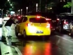 Perusak Mobil Brio di Senopati Diperiksa Polisi