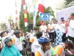 Plt. Wali Kota Bekasi Buka Acara Jalan Santai dan Sepeda Santai