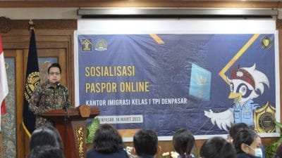 Kantor Imigrasi Denpasar Gencarkan Sosialisasi “M-Paspor Kepada Mahasiswa